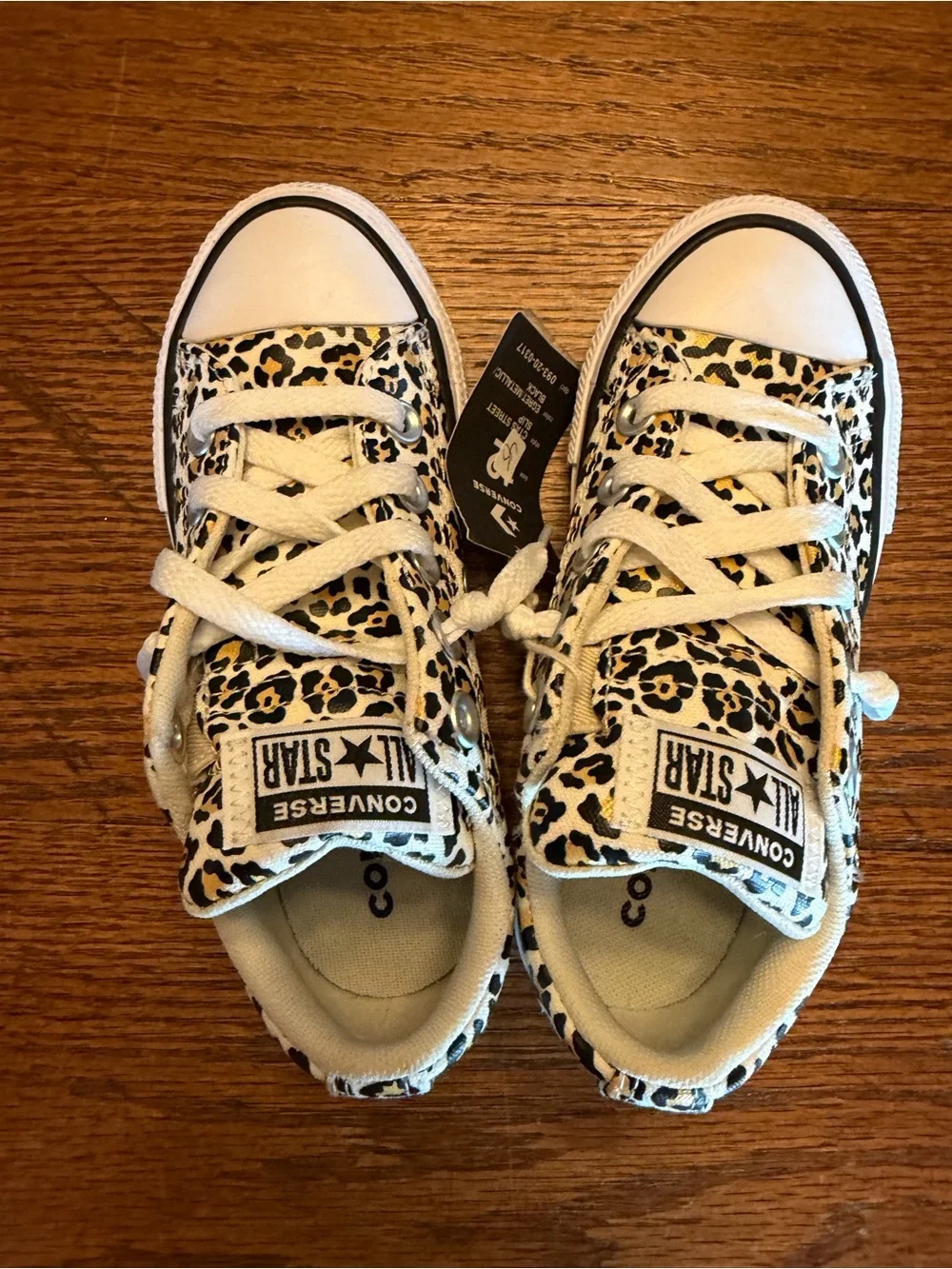 Converse Kids Leopard Print Low Top Sneakers Sz 12